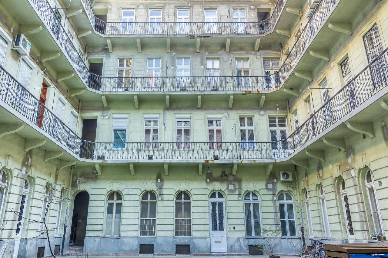 King93 Apartment In Central Budapest. Buitenkant foto